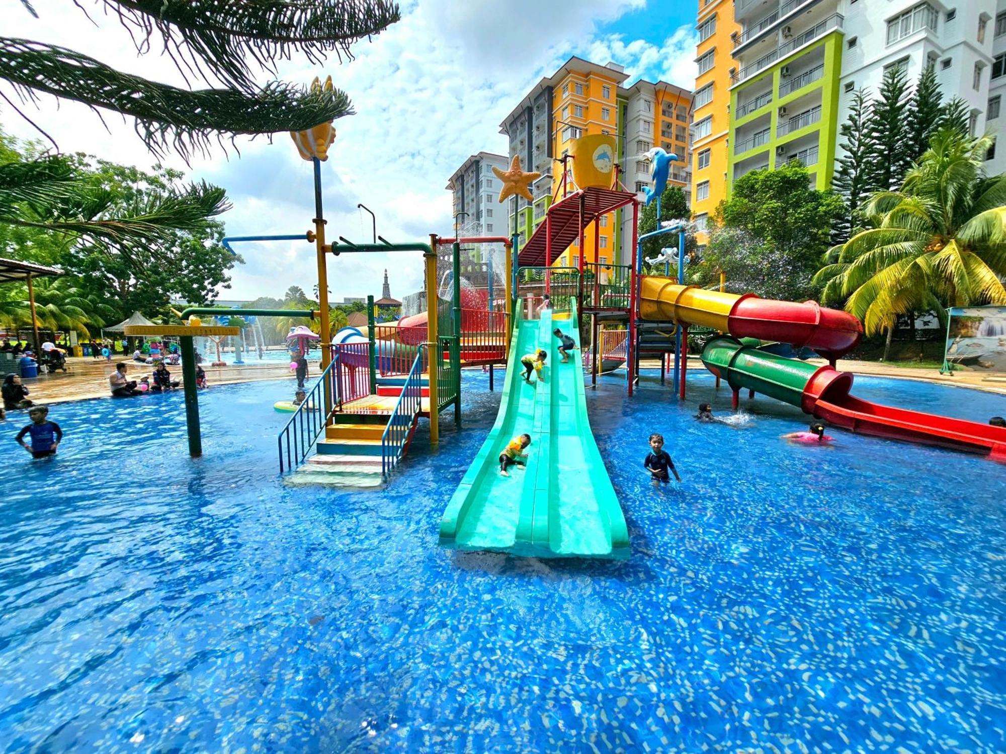 Town Area 1 Family Lovers Water Themepark By Ggm Apartment