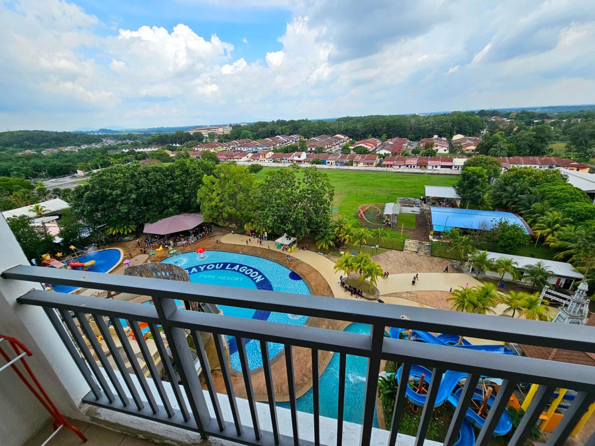 Town Area 1 Family Lovers Water Themepark By Ggm * Malacca